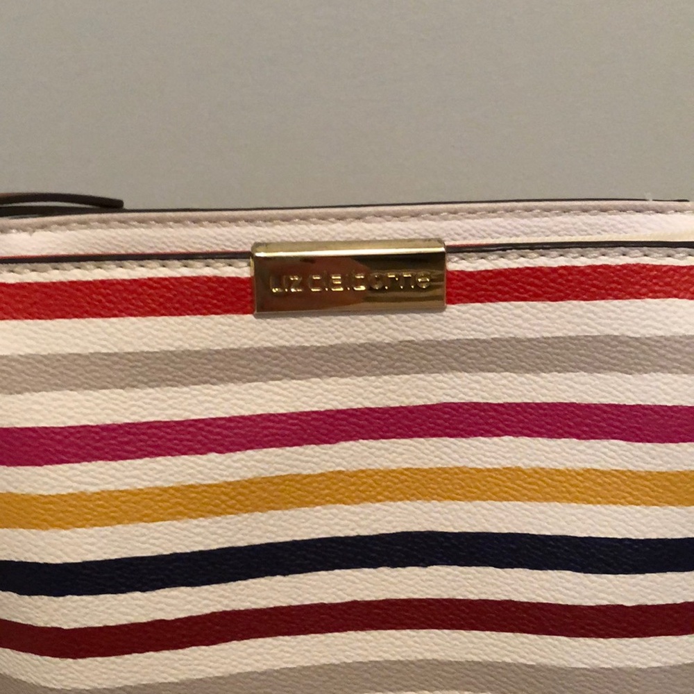 Multicolor Purse - Picture 2 of 5